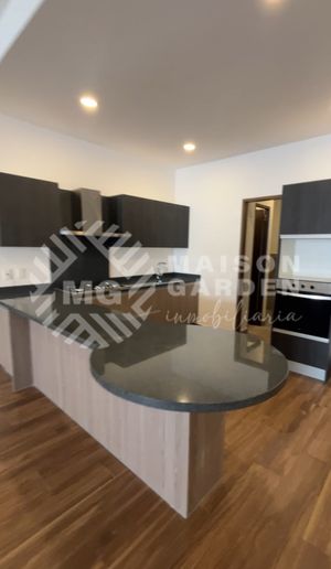 Departamento en Venta en Real Antigua, nuevo y con cuatro recámaras.