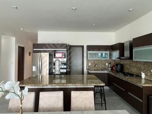 Departamento en Venta en Loma Antigua, completamente remodelado