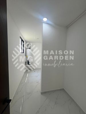 Casa en Venta en Halo, Lago Esmeralda, con Diseño Vanguardista