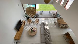 Casa amueblada en Venta en Lomas de Cocoyoc, con diseño vanguardista