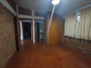 VENTA DE TERRENO CON CONSTRUCCIÓN EN TOLUCA, TECAXIC