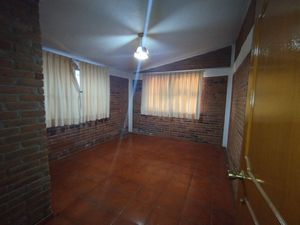 VENTA DE TERRENO CON CONSTRUCCIÓN EN TOLUCA, TECAXIC