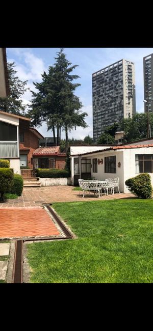 Venta de 3 casas que se vende como terreno o para remodelarlas