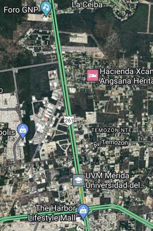 Terreno en la entrada de Xcanatún sobre carretera Mérida - Progreso