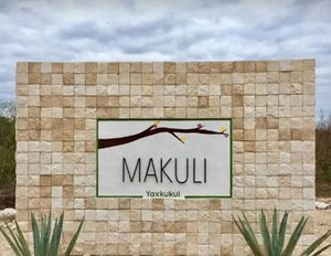 Terreno en Makuli Yaxkukul