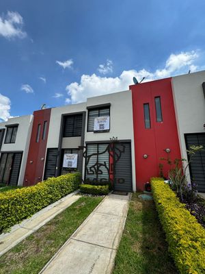 CASA EN RENTA VISTA SUR EQUIPADA