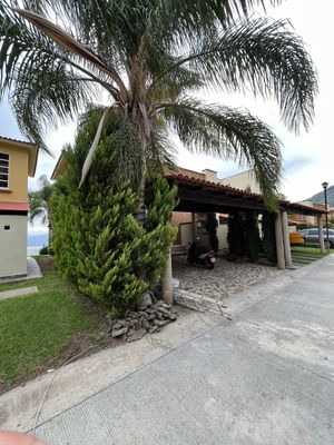 Casa en Senderos del lago