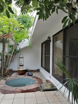 OPORTUNIDAD 🔥 🪻CASA EN VENTA !  SE VENDE COMO TERRENO ! EN CUERNAVACA!