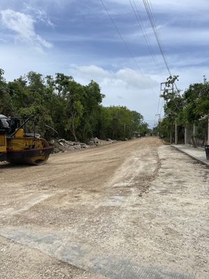 Terreno en esquina región 8 Tulum