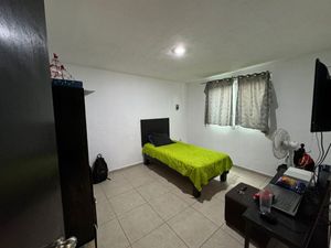 CASA EN  VENTA  A 1 CUADRA DEL ESTADIO JALISCO