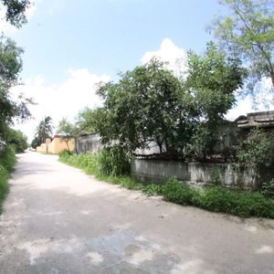 Terreno en Esquina a 2 calles de Carretera Mérida-Progreso