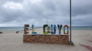 Casa Frente al Mar en Las Hermosas Playas de El Cuyo, Yucatán