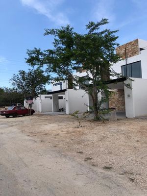 Lujosa Casa en Ibiza Temozón Norte lista para Habitar