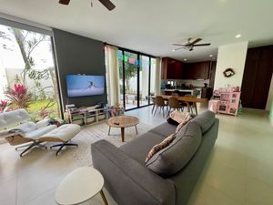 Casa de 4 habitaciones en residencial exclusiva en Playa del Carmen