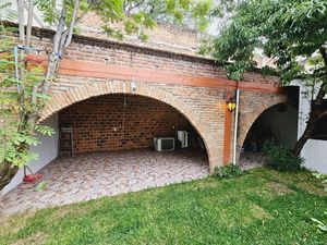 CASA DE UNA PLANTA CERCA DE PABLO NERUDA