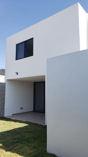 EXCELENTE CASA EN VENTA CANDORA URBANIDAD, LEÓN.GTO.