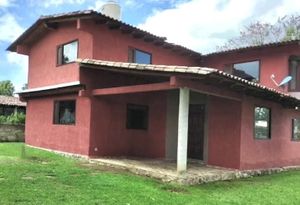 CASA EN RENTA.