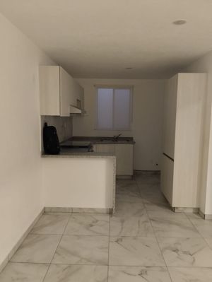 Casa en Venta Adara de 3 Niveles en Privada