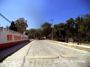 TERRENO CON CABAÑA A 30 MINUTOS DE CD. SATÉLITE, KM 70 MÉXICO-QUERÉTARO