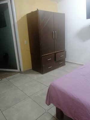 CUARTO MUY AMPLIO, EN RENTA TOTALMENTE AMUEBLADO EN LA COLONIA CHAPALITA