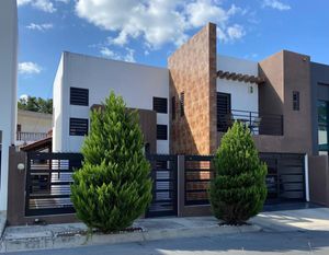 RESIDENCIA EN VENTA EN EL SABINO EL CERCADO, NL