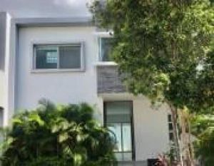 RESIDENCIA EN CANCÚN F-11290 FRACC. RESIDENCIAL PALMARIS $31,000