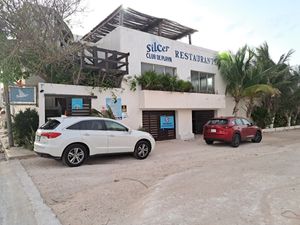 RESTAURANT FRENTE AL MAR CON CLUB DE PLAYA EN PROGRESO MUY CERCA DEL MALECON