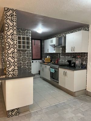 VENTA DEPARTAMENTO LETRAN VALLE ENFRENTE MEGA SORIANA PILARES