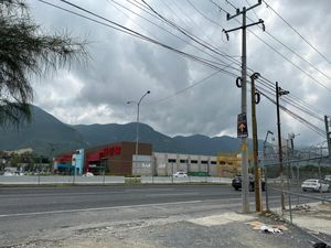 TERRENO EN RENTA EN CARR NACIONAL, EL URO, MONTERREY NL