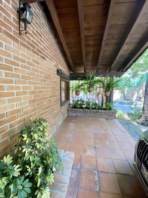 Casa estilo Vallesano con Vista al Lago