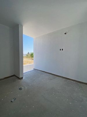 CASA PREVENTA POR AV VALDEPEÑAS (NORTE)