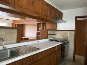 EXCELENTE DEPARTAMENTO EN VENTA EN HEGEL