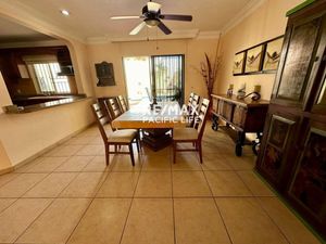 CASA EN VENTA EN LOMAS DE MAZATLAN