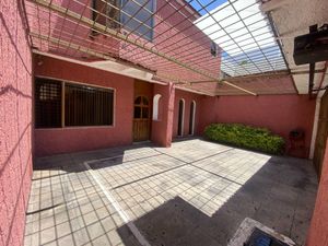 CASA EN VENTA, LOMAS DEL COUNTRY