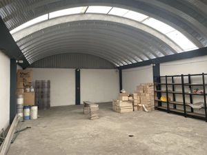 Bodega doble altura con oficinas - Gustavo A. Madero