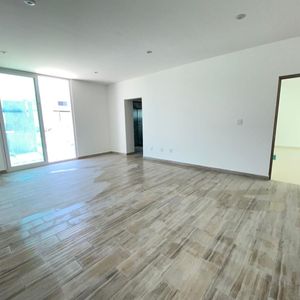 Hermosa casa en LOMAS JURIQUILLA a ESTRENAR PRECIO DE OPORTUNIDAD