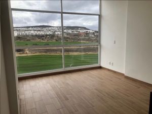 Venta de Pent House con vista al campo de golf en Zibata