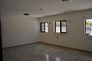 PRECIOSA CASA REMODELADA EN VENTA UBICADA EN SANTIAGO, MÉRIDA YUCATÁN