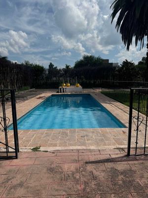 TEQUISQUIAPAN, BONITA CASA EN VENTA