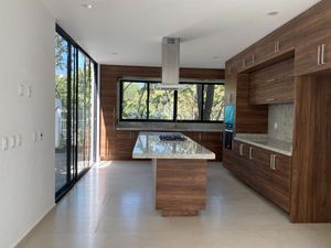 VENTA HERMOSA CASA BUGAMBILIAS 2DA SECCIÓN