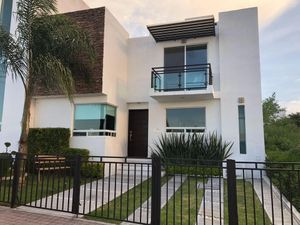 Casa en venta en el mirador, Querétaro, excelente ubicación!