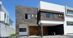 Residencia en venta Puerta de Hierro