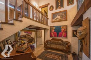 Casa en venta dentro de coto en Lomas del Valle