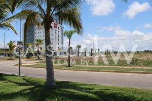 Terreno en renta en Avenida El Delfín frente a Galerías Mazatlán