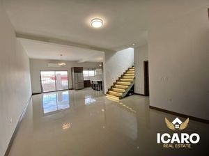 CASA EN VENTA EN ÁREA DE VALLE ESCONDIDO CON OFICNA