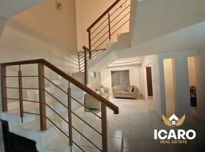 CASA EN VENTA AMPLIADA ÁREA RELIZ