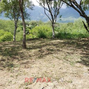 Terreno en Venta ubicado en Las Cristalinas, Santiago, Nuevo León.