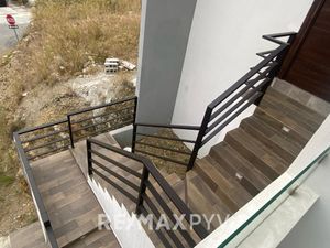 Casa en Venta en Cumbres de Santiago, Santiago