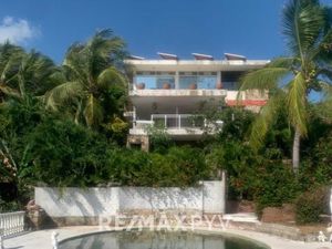 Residencia frente a playa en Venta en Acapulco, Guerrero