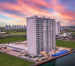 Exclusive apartment in Puerto Cancun